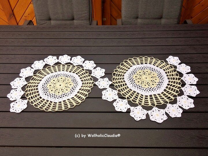 Häkelanleitung Tischläufer/ Spiraldecke "Blumenwiese"