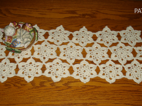 Snow Crystals Table Runner - PA-602