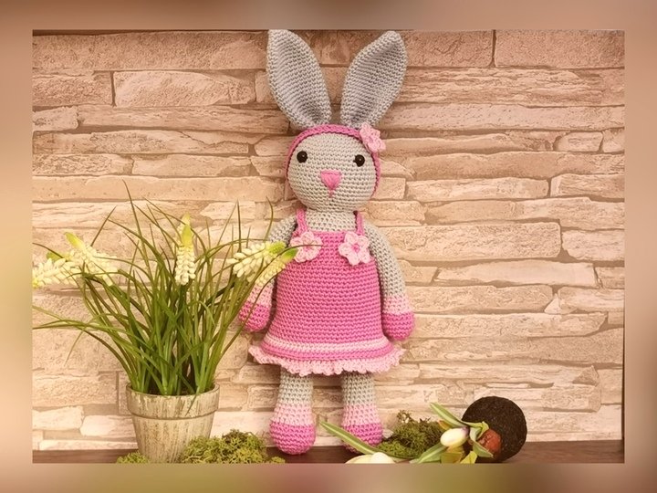 Rosalie Rabbit - Häkelanleitung Hase mit Kleid