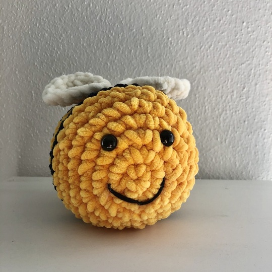 Häkelanleitung dicke Biene Amigurumi