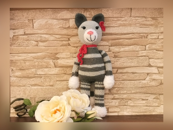 Miss Kitty - Crochet Pattern