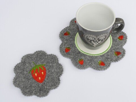 Stickdatei Erdbeere Mugrug Untersetzer Erdbeeren Blumenform 4 Größen