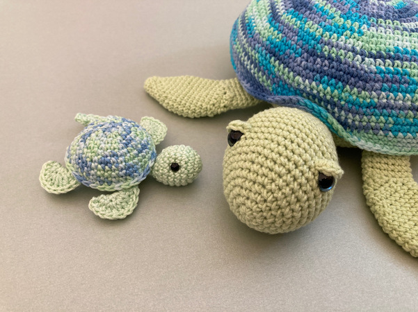 Häkelanleitung Wasserschildkröte Shelly und Babyschildkröte