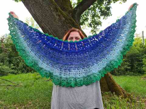 Anleitung halbrundes Tuch Schwesterfreude