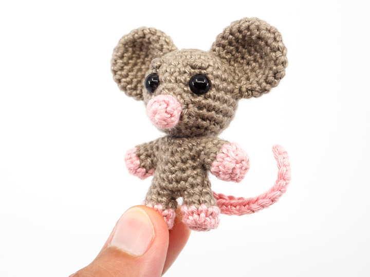 Amigurumi Mini Noso Mouse Crochet Pattern