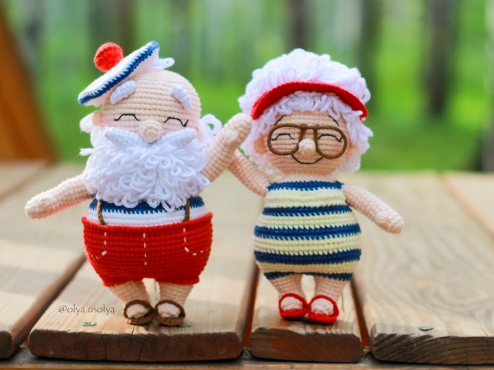 2in1: Weihnachtsmann und Frau Weihnachtsmann im Urlaub | Verliebte Segler