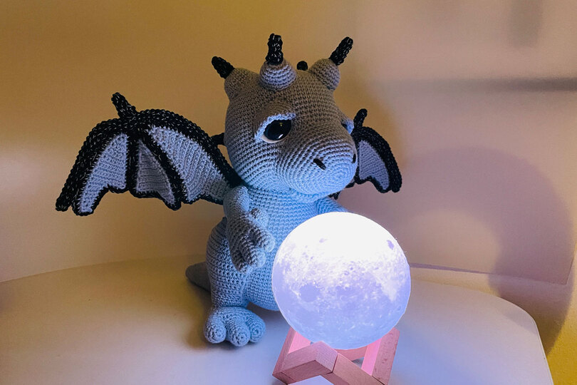 Leuchtender Drache Häkelanleitung Amigurumi