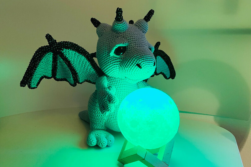 Leuchtender Drache Häkelanleitung Amigurumi