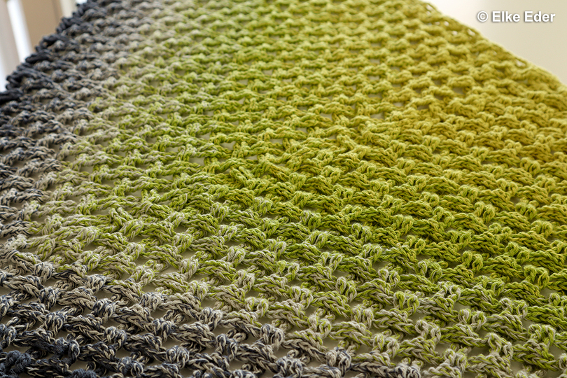 Triangle Shawl “Network 2.0” Crochet Pattern
