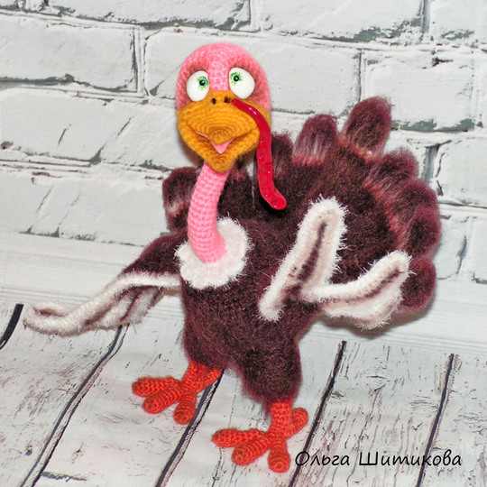 Amigurumi pattern for the crochet turkey