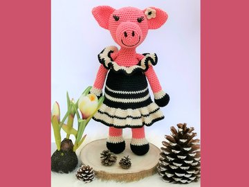 Lady Piggy - crochetpattern pig