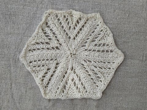 Strickanleitung Sechseck No.2 - Granny gestrickt mit Lacemuster