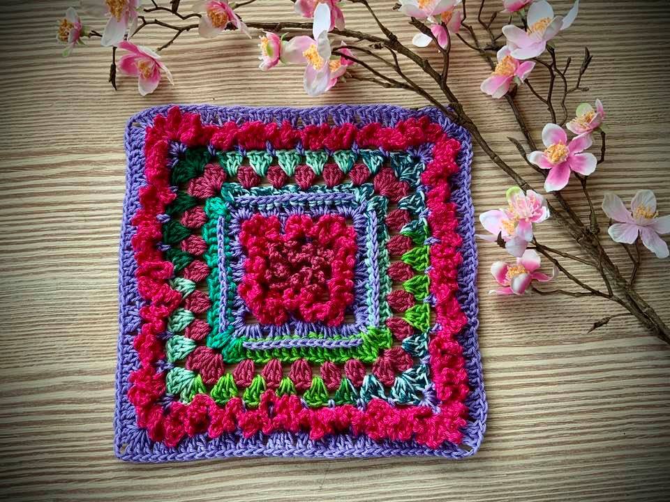 Granny "Furry" - Bild 5