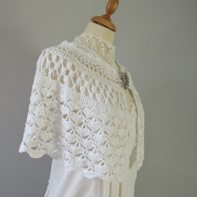 Wedding Cape Crochet Pattern - Image 2