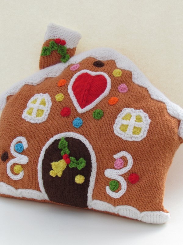 Christmas Gingerbread House Cushion Knitting Pattern - Image 5