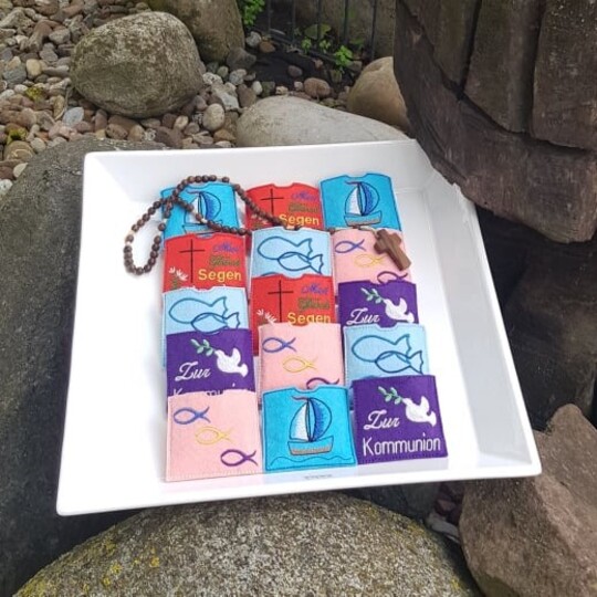 Stickdatei Kommunion ITH kleine Schokohülle 7 Motive