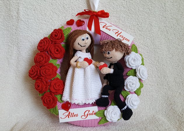Crochet Pattern / Amigurumi / Just Married, Door Wreath