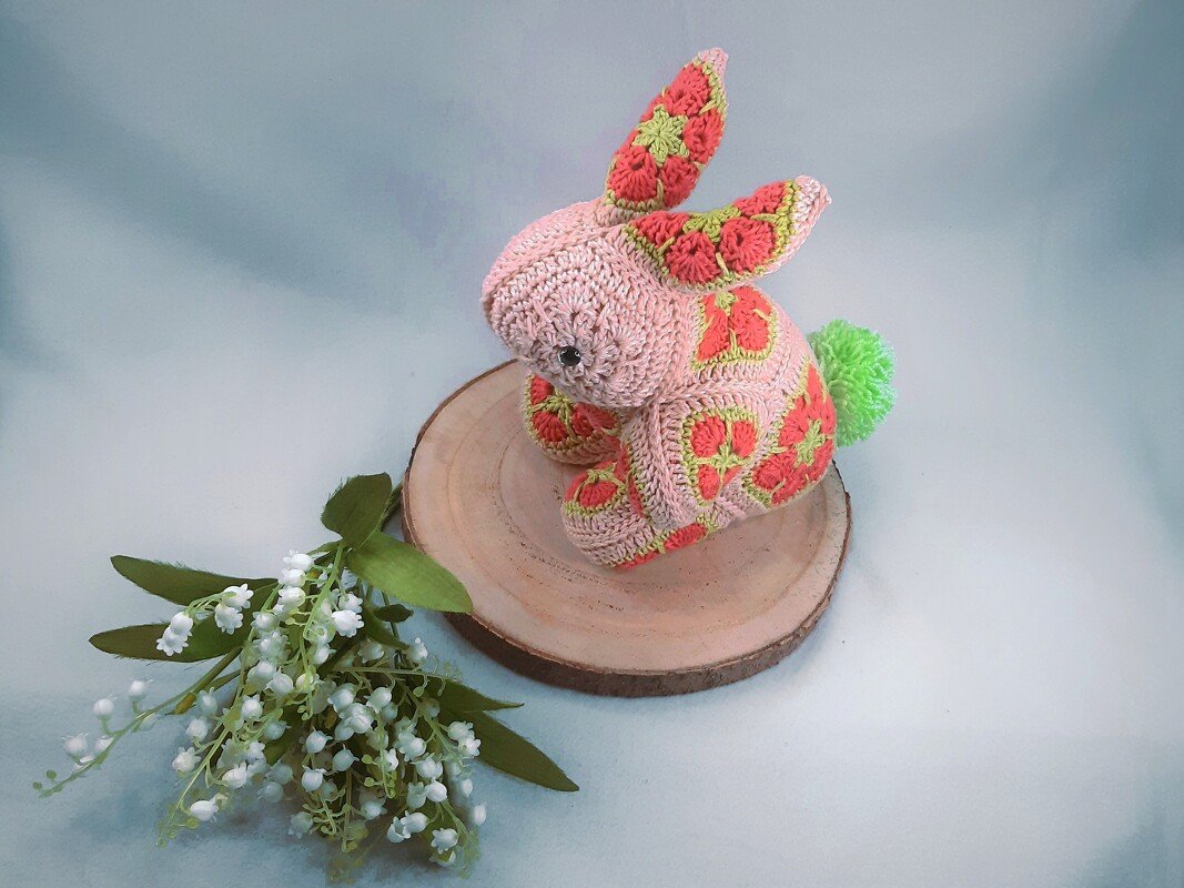 Hanry the Bunny crocheted with African Flowers - Image 2