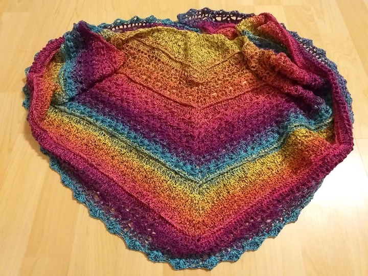 Simsalabim flaches Dreieckstuch Häkelanleitung