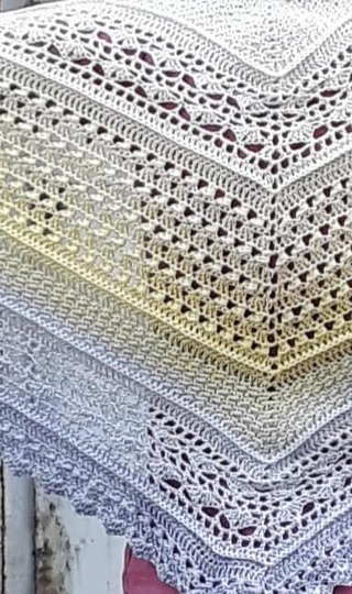 Simsalabim flaches Dreieckstuch Häkelanleitung