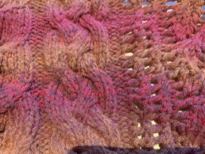 Strickanleitung für das Tuch Herbstblätter