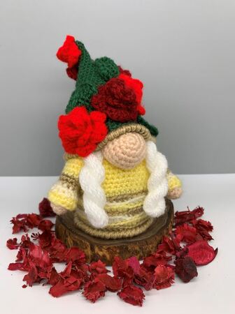 Pattern Flower Gnome Roses II
