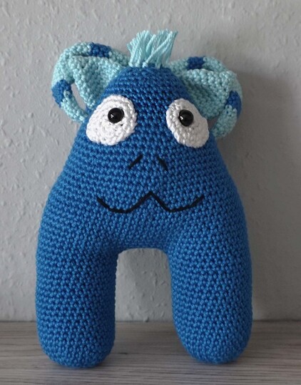 Amigurumi Häkelanleitung für das liebe Kuschelmonster Barney!