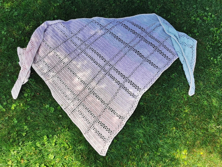 Anleitung Häkeltuch Quadrat im Dreieck