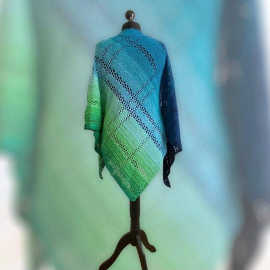 Anleitung Häkeltuch Quadrat im Dreieck