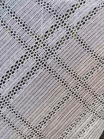 Anleitung Häkeltuch Quadrat im Dreieck