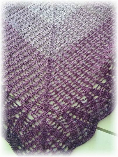 Häkelanleitung großes luftiges Dreieckstuch Rosana