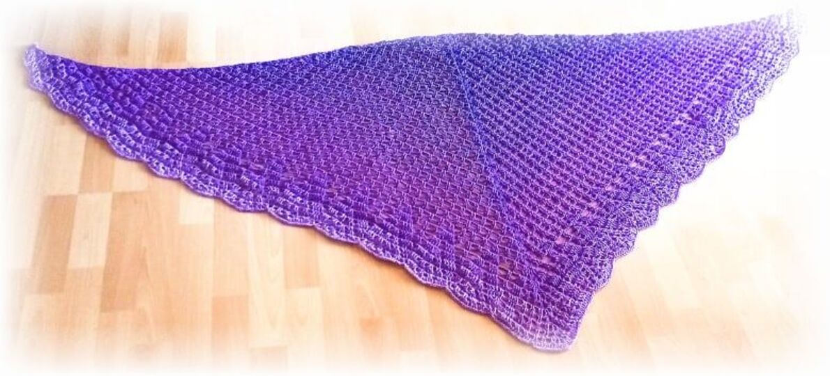 Häkelanleitung großes luftiges Dreieckstuch Rosana