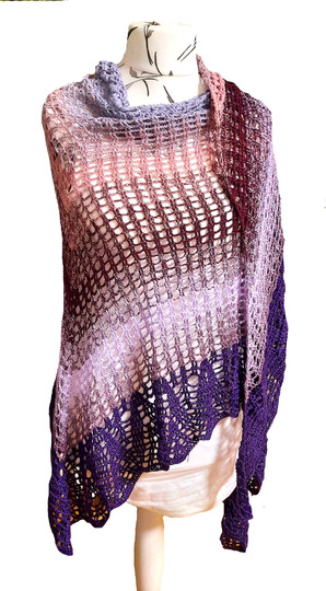 Häkelanleitung großes luftiges Dreieckstuch Rosana