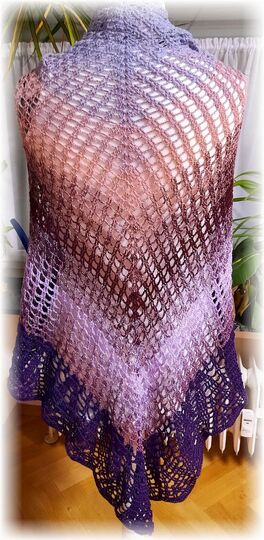 Häkelanleitung großes luftiges Dreieckstuch Rosana