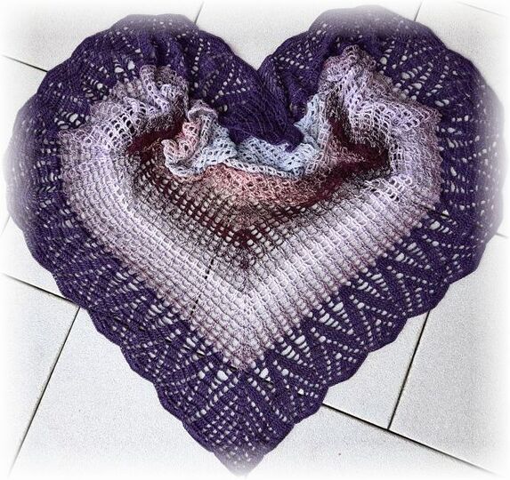 Häkelanleitung großes luftiges Dreieckstuch Rosana