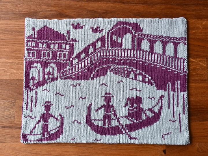 Double Knitting Pattern Placemat "Venetia"