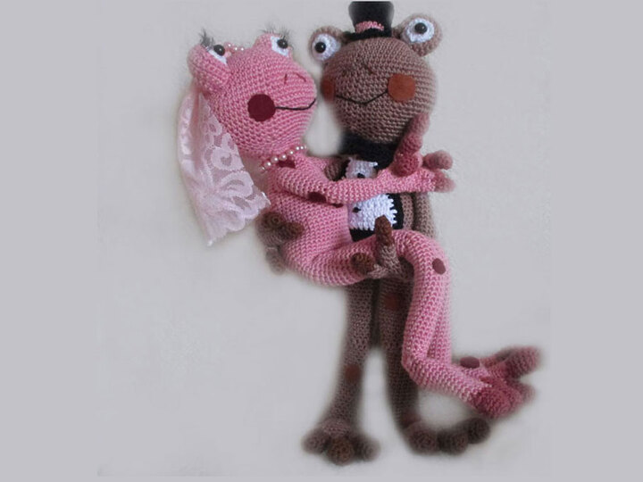 Rainbow bridal couples, Love is never wrong