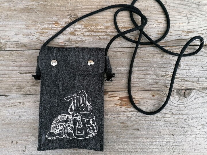 Stickdatei Rucksack Bergschuh Berge Wandern