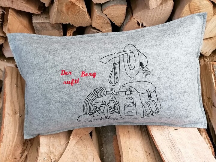 Stickdatei Rucksack Bergschuh Berge Wandern