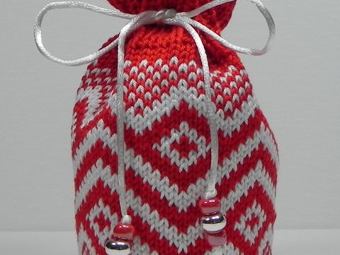 Geschenkbeutel Rauten-Muster Strickanleitung