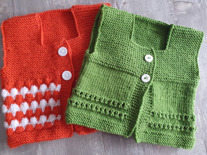 Strickanleitungen für 2 verschiedene Babywesten in der Größe 56/62!