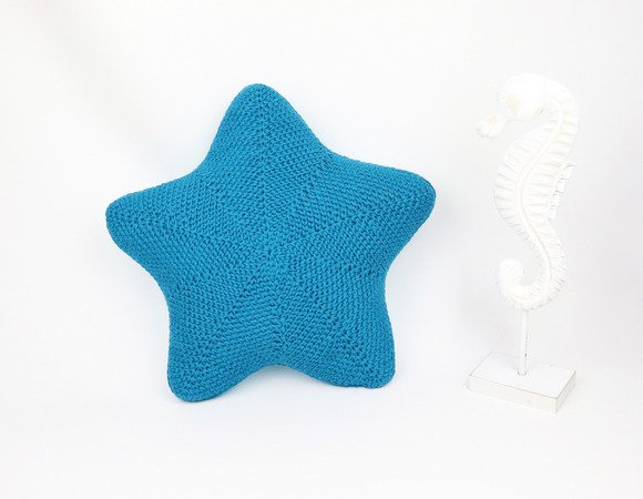 Two pillows (music box) "Lucky star" PDF + videos (2 Sizes, knitted look)