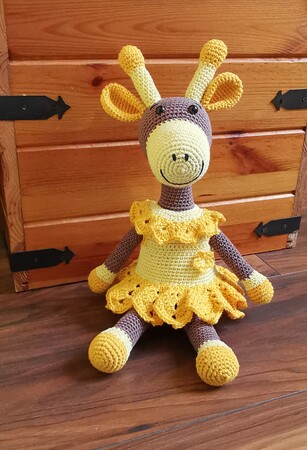 Giraffe Sunny - crochet pattern