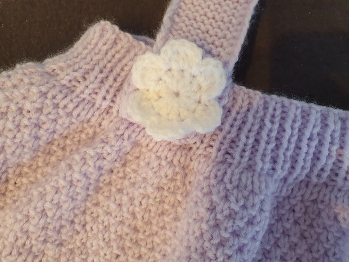 Strickanleitung Baby Röckchen mit Trägern Größe 80/86!