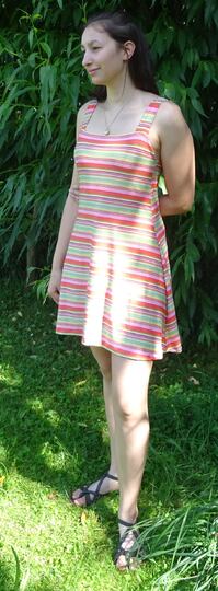 Kleid Anni in 5 Längen nähen mit Schnittmuster in Gr. 34 - 48 Trägerkleid