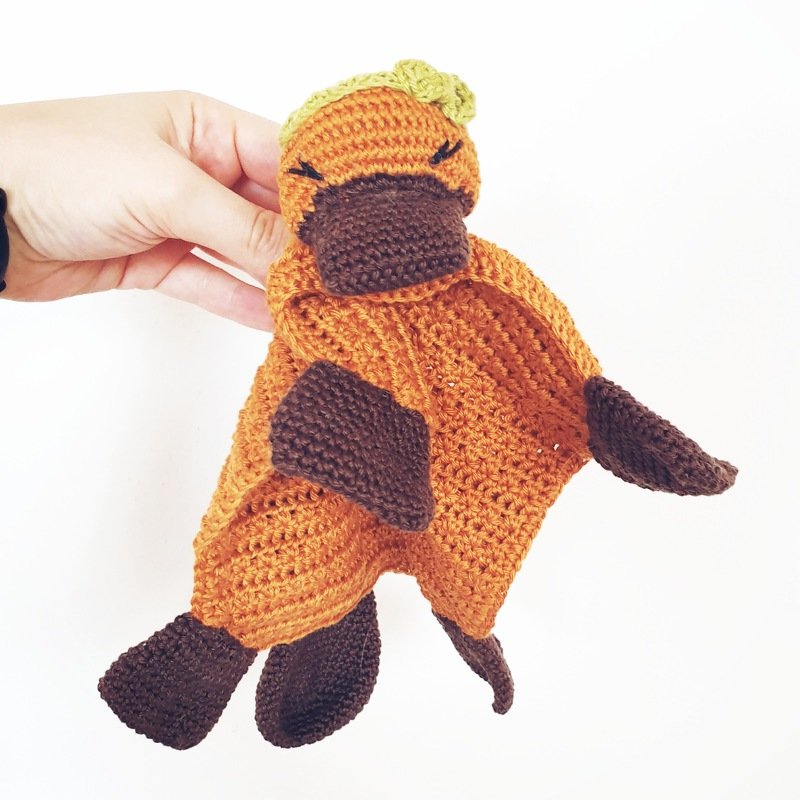 Anleitung Schnuffeltuch/Greifling "schlafendes Schnabeltier Paulina" - Bild 5