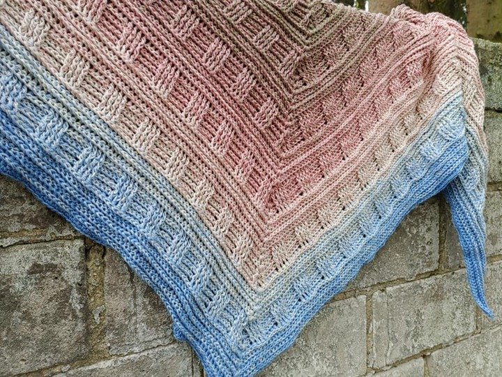 Häkelanleitung Both Sides flaches Dreieckstuch