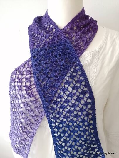 Proserpina - a ligth summer scarf