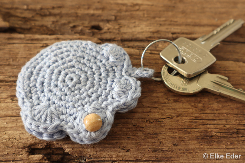 Pocket Dangler "Paws" - little Coin Purse, Key Ring, Appliqué