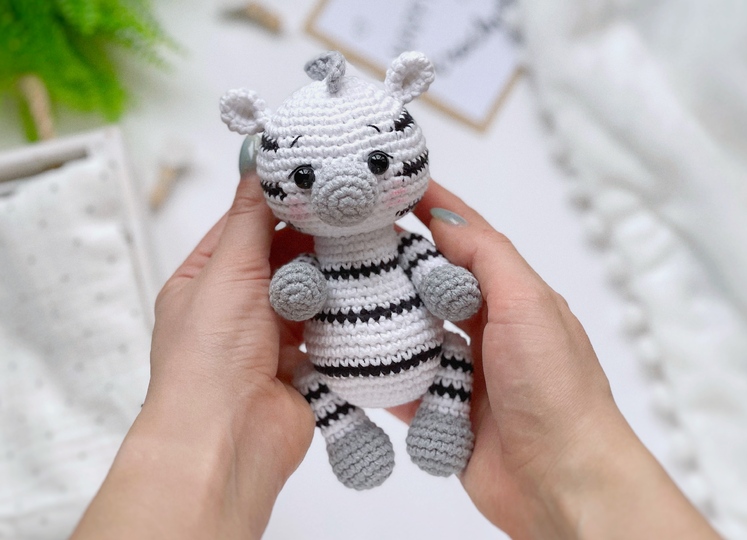Safari Zebra Häkelanleitung Amigurumi PDF